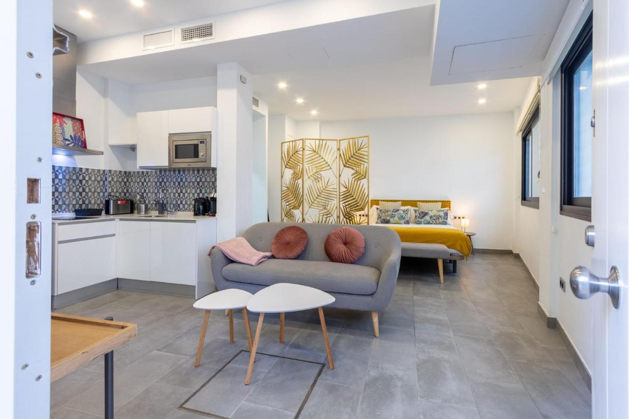 Nine O'Clock Castellar By Valcambre Sevilha Exterior foto