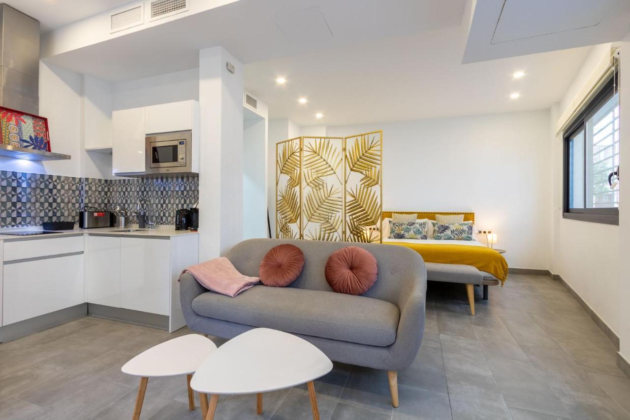 Nine O'Clock Castellar By Valcambre Sevilha Exterior foto
