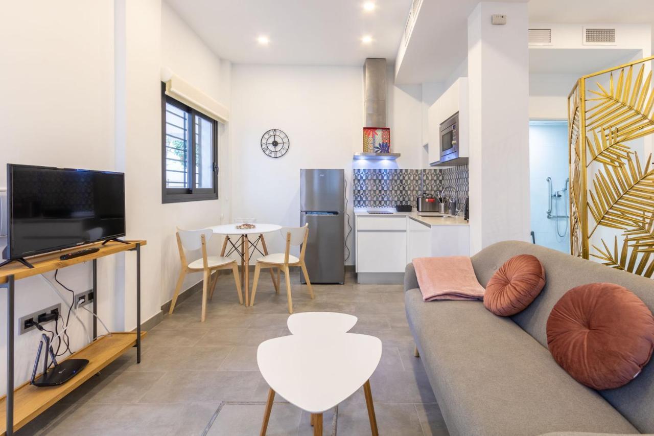 Nine O'Clock Castellar By Valcambre Sevilha Exterior foto